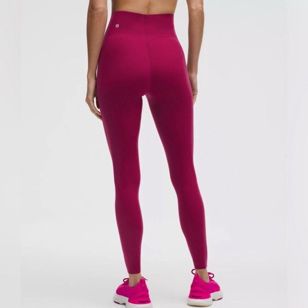 NWT Lululemon Magenta HR Glow up Leggings